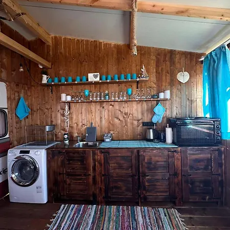 Camping Oasis Blue Lozenets